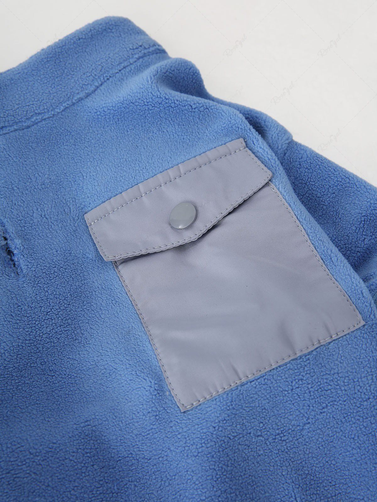 Sweat-shirt à capuche avec poche zippée et doublure polaire pour animaux de compagnie avec nœud papillon découpé et cordon de serrage